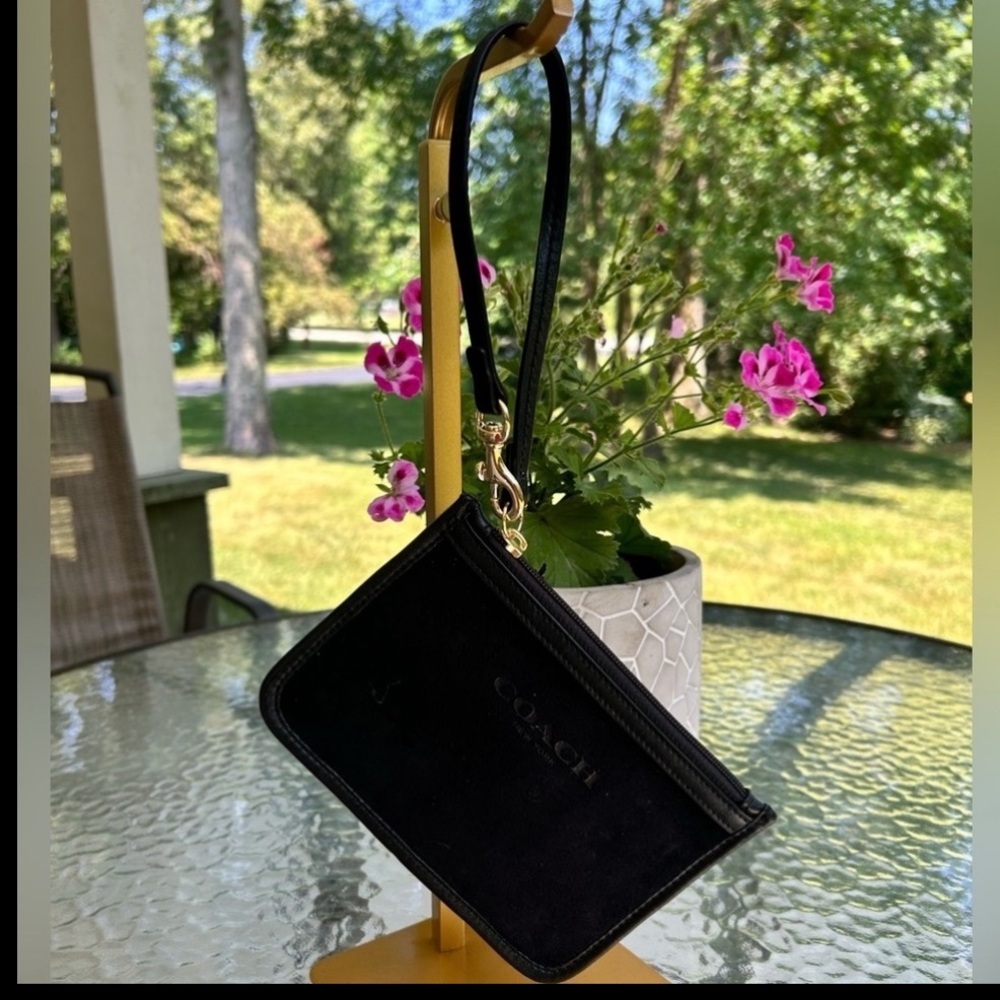 NWOT- Coach Black Wristlet Wallet with Gold Accent